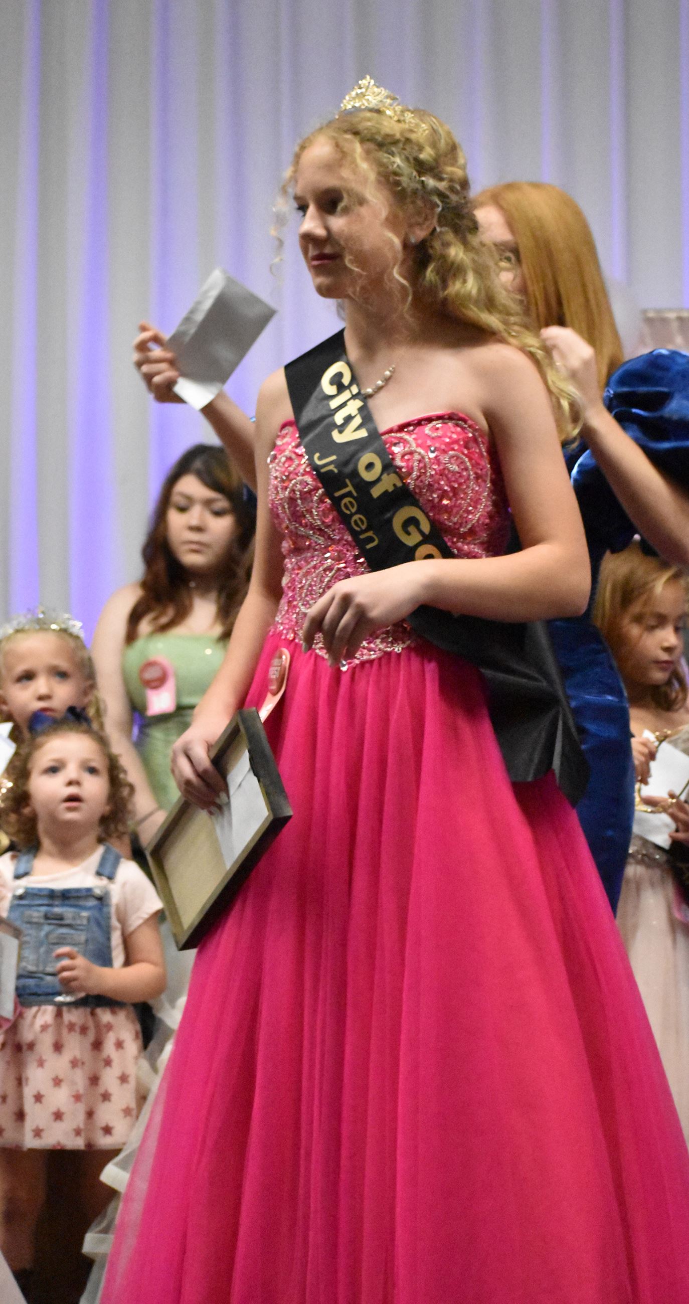 DSC_0972 Essay WInner and City of Gold Jr. Teen Madelyn Olson